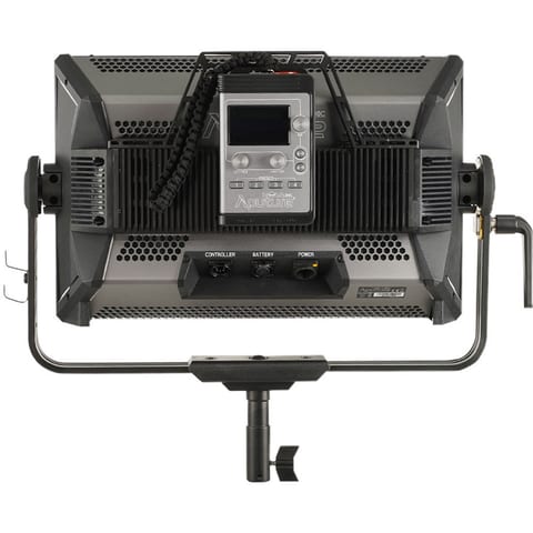 Aputure Nova P300C RGB Panel mieten