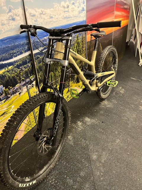 Commencal Furious Ride 2021 alamäkipyörä, koko XL