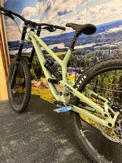 Commencal Furious Ride 2022 alamäkipyörä, koko L
