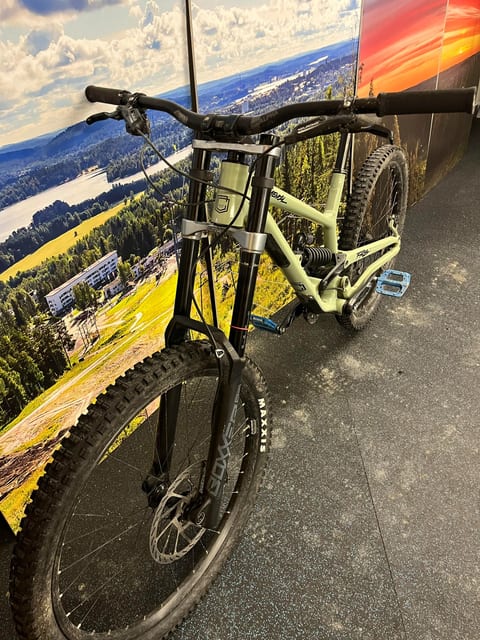 Commencal Furious Ride 2022 alamäkipyörä, koko M